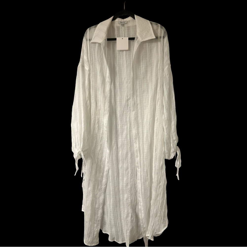 New Petal Dew‎ White Sheer Long Sleeve Duster. Size Medium